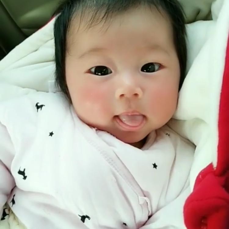 花金朵两👨‍👩‍👧‍👧