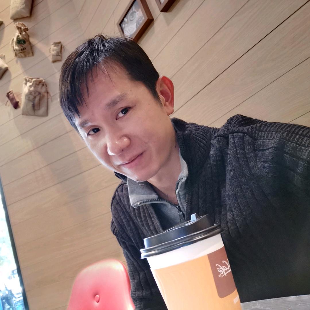 专业于电镀自动线及喜欢创新