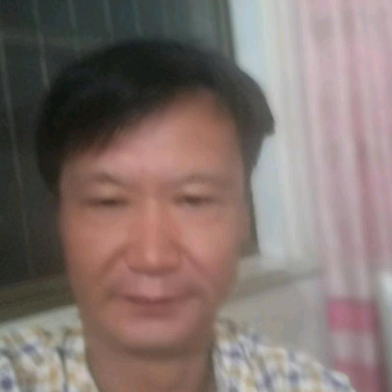 汤洪龙