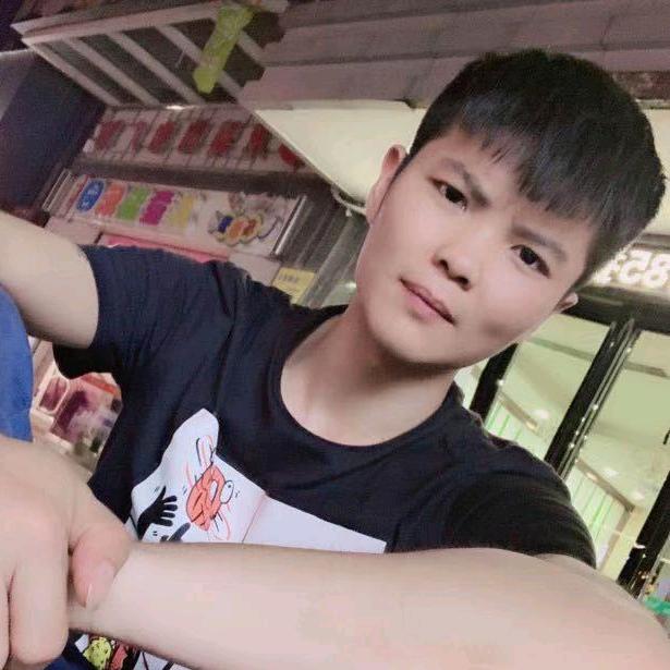 万小贱贱