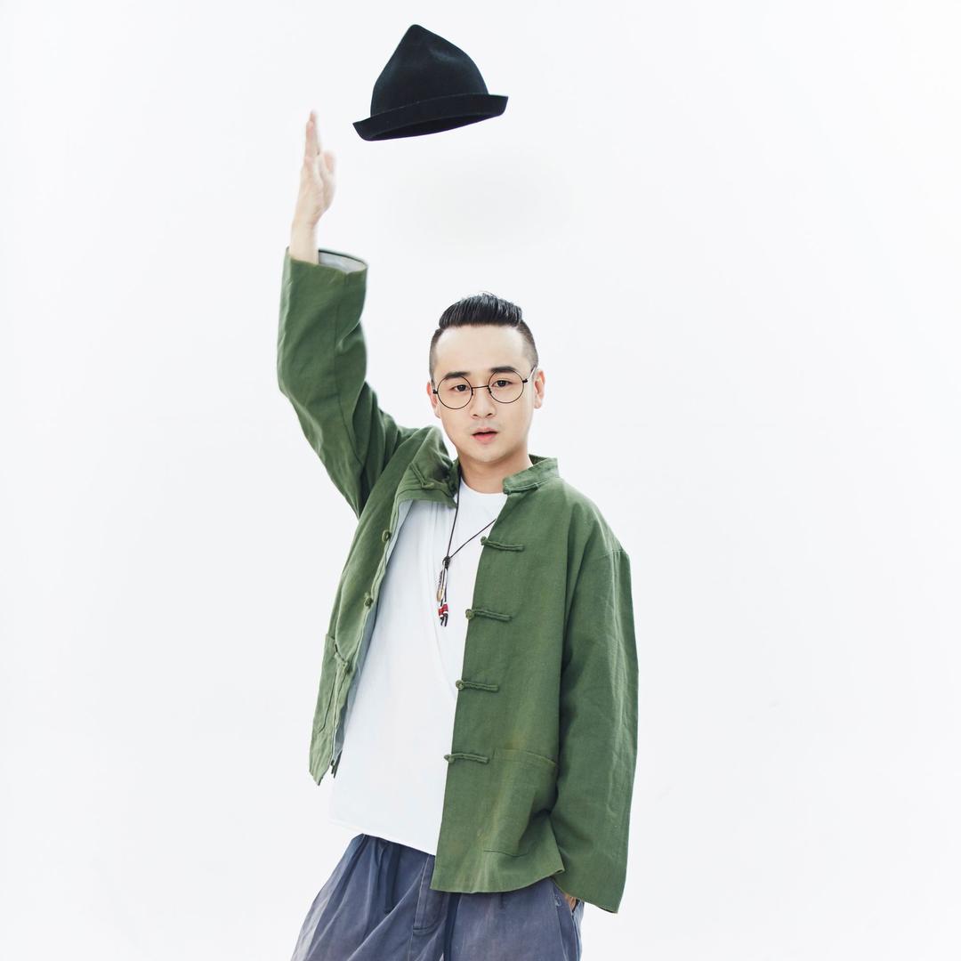 黄澄澄