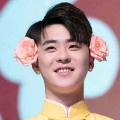 阳瓒瓒ta妈