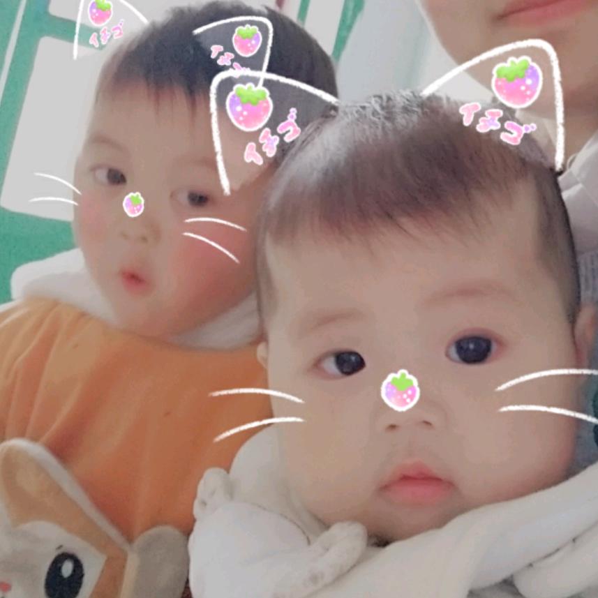 家有俩宝贝
