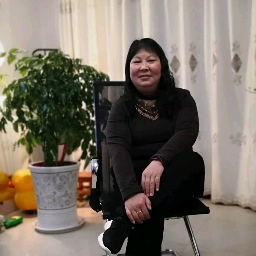 年轻的奶奶，外婆