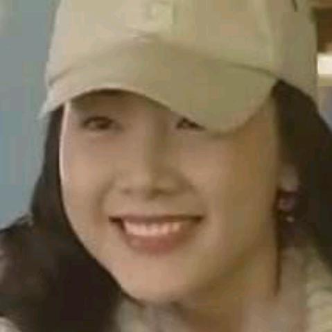 春宏服饰有限公司，专业生产男式衬衫