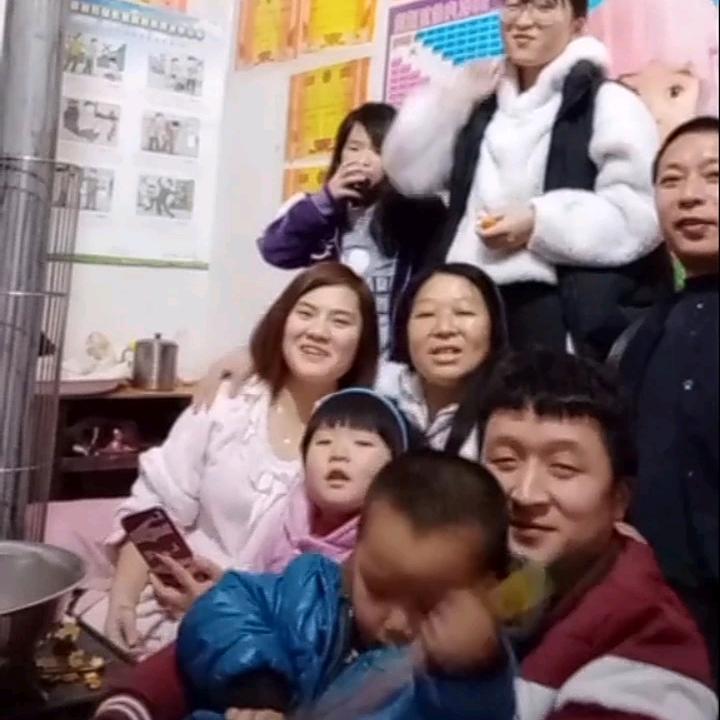 美丽乡村岸坎土狮队，