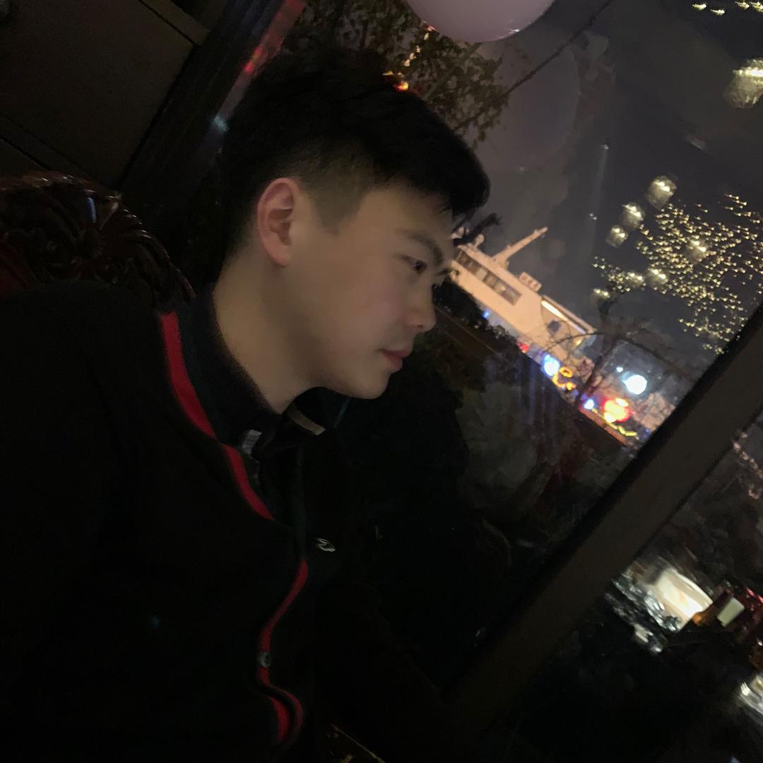 y只想骑个摩托