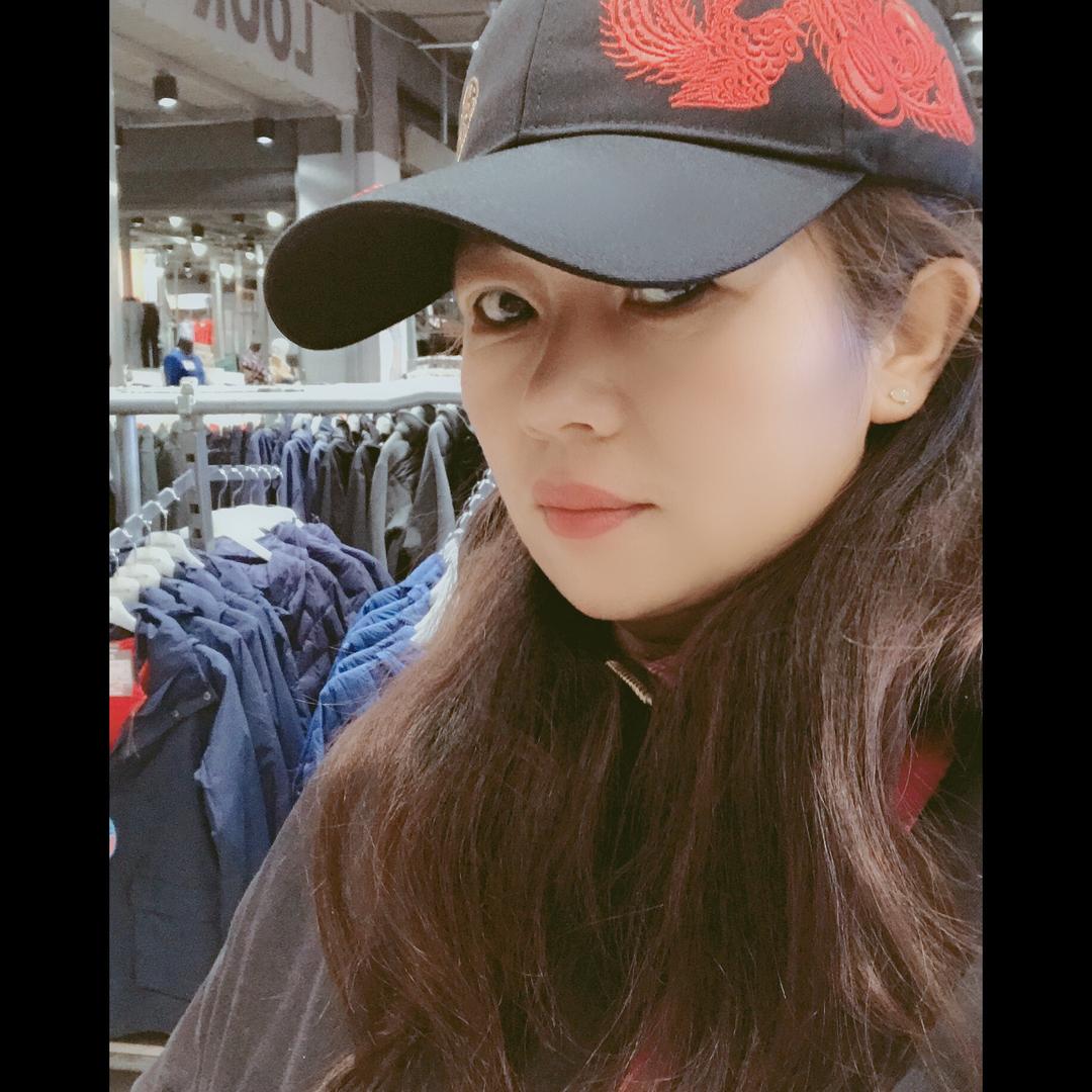 知心姐姐🌈    有你才幸福