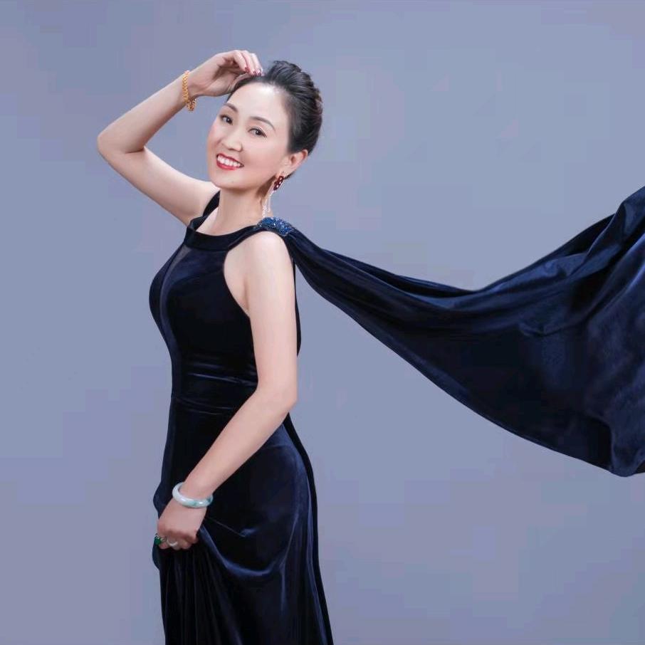 果果（早5点20分开播）