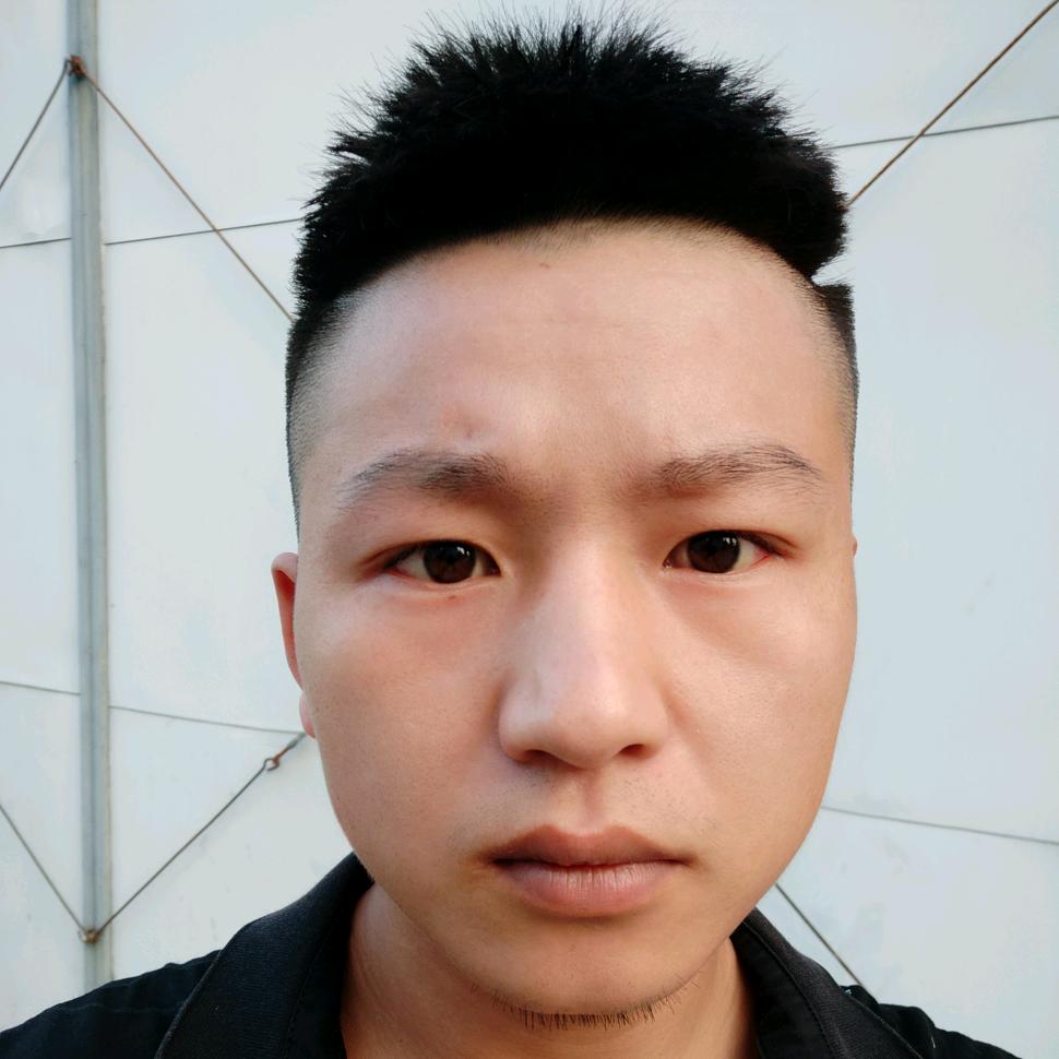 傲气面对万重浪
