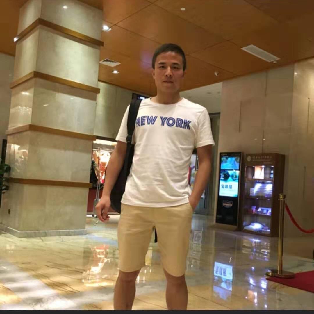 爱唱歌的乌鸦