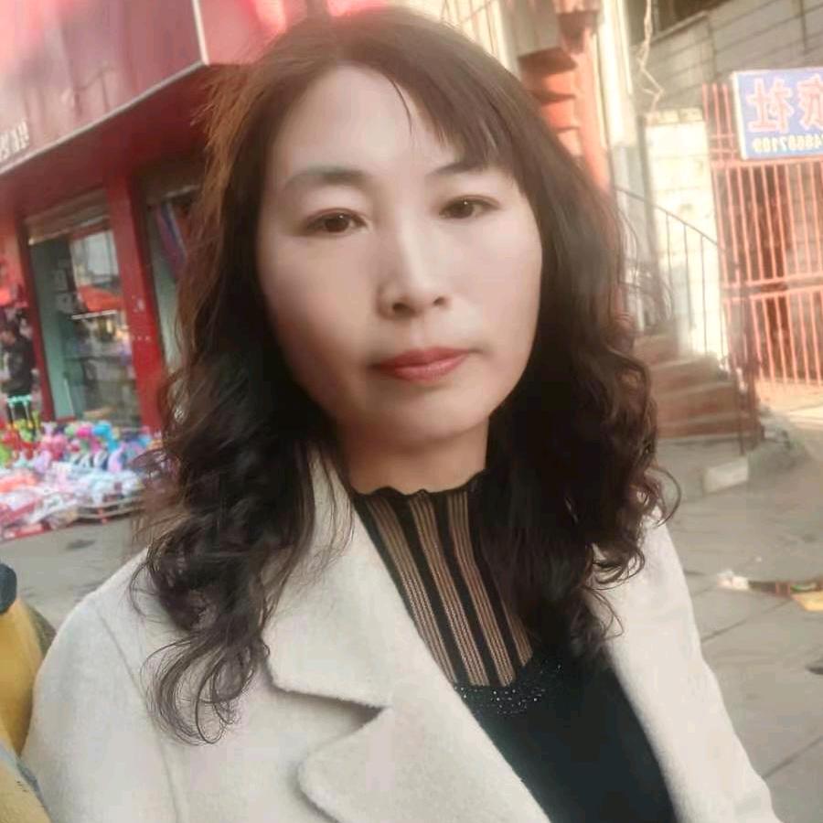 风中的云