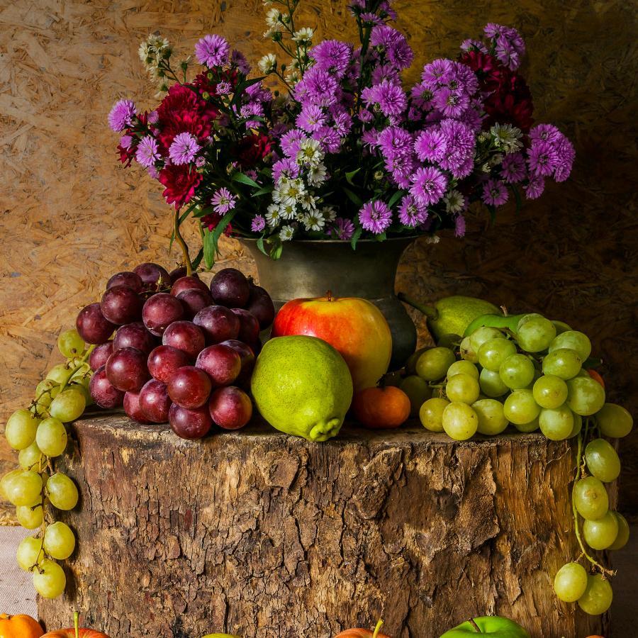 无名指上的钻戒