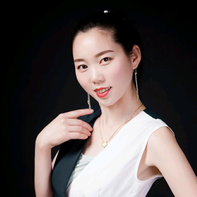 开托管的古筝老师