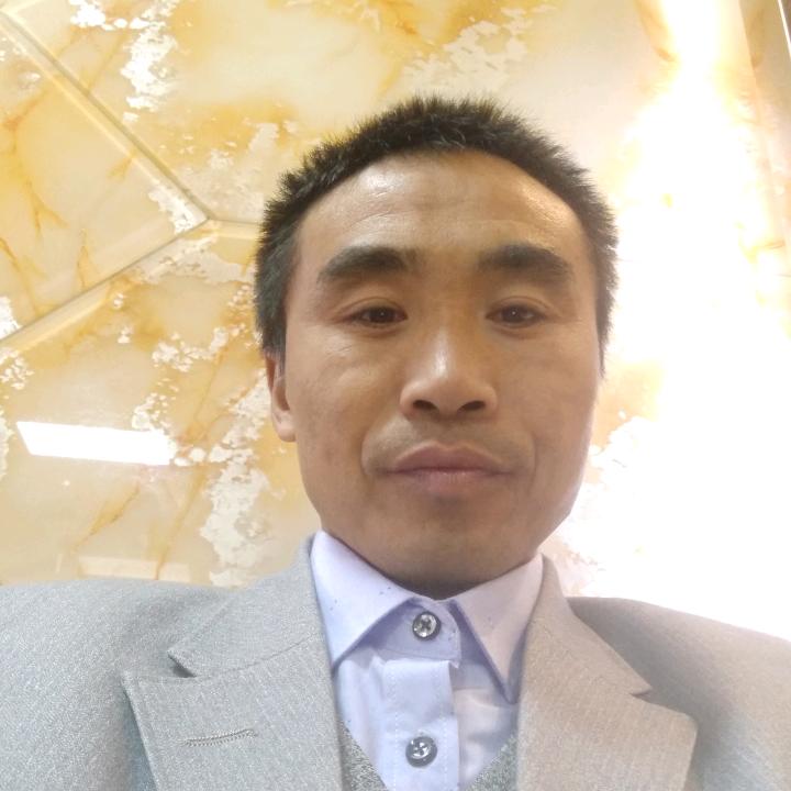杨华贵