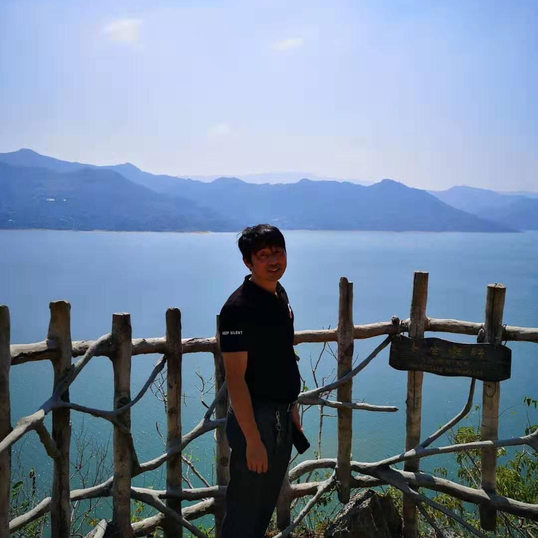 嗨