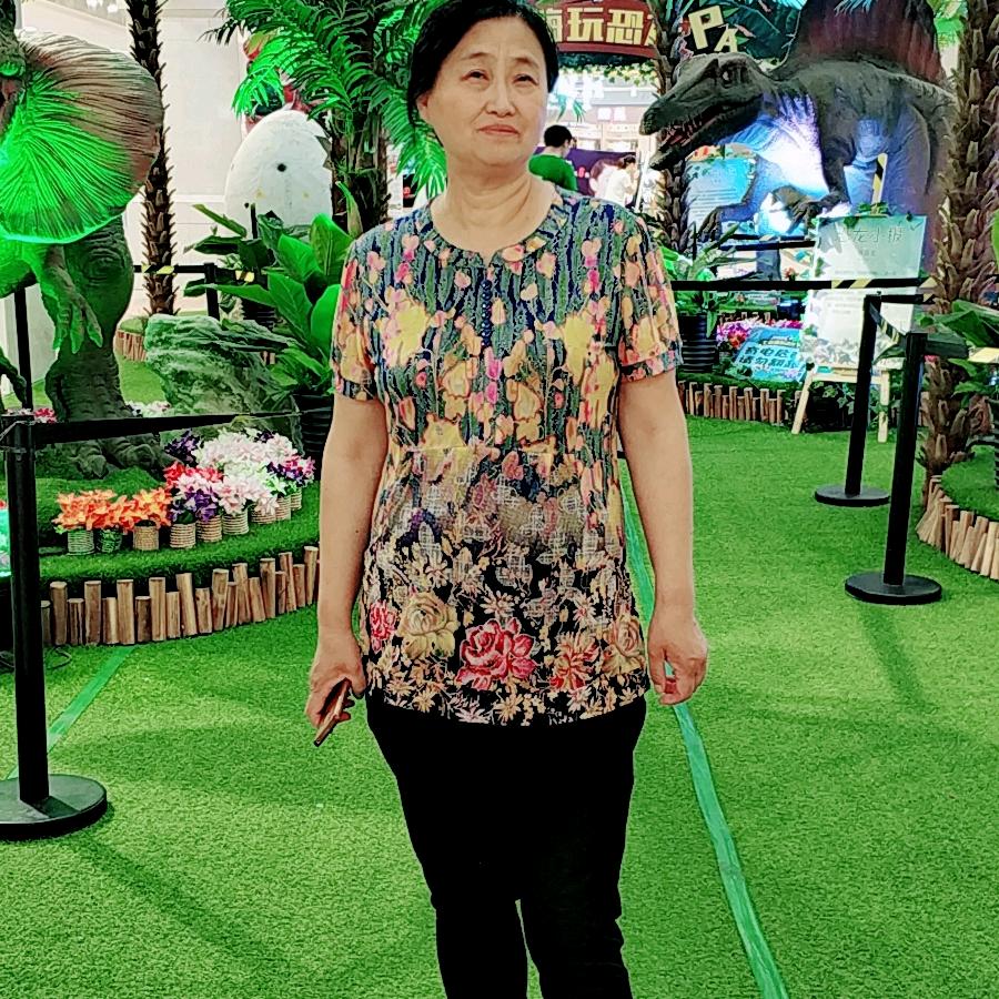 华哥大姨