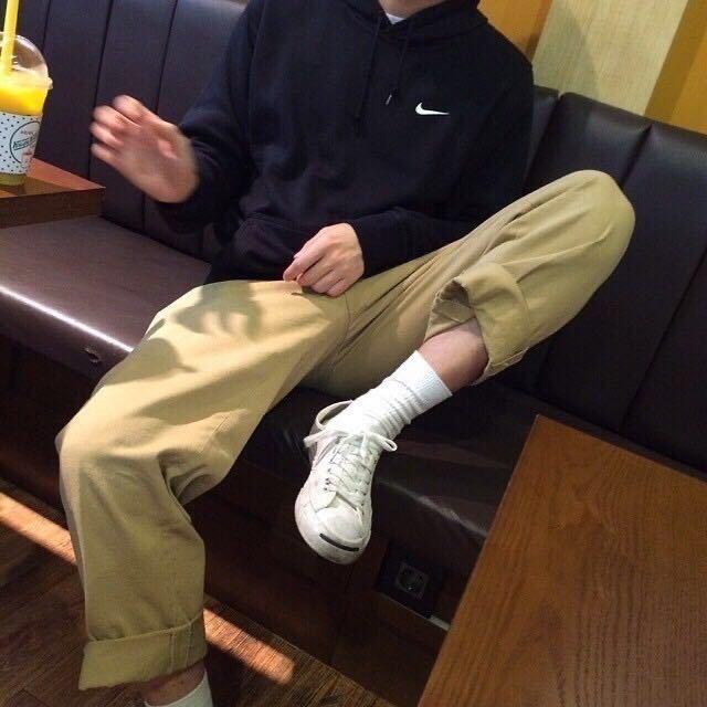 吴先生.