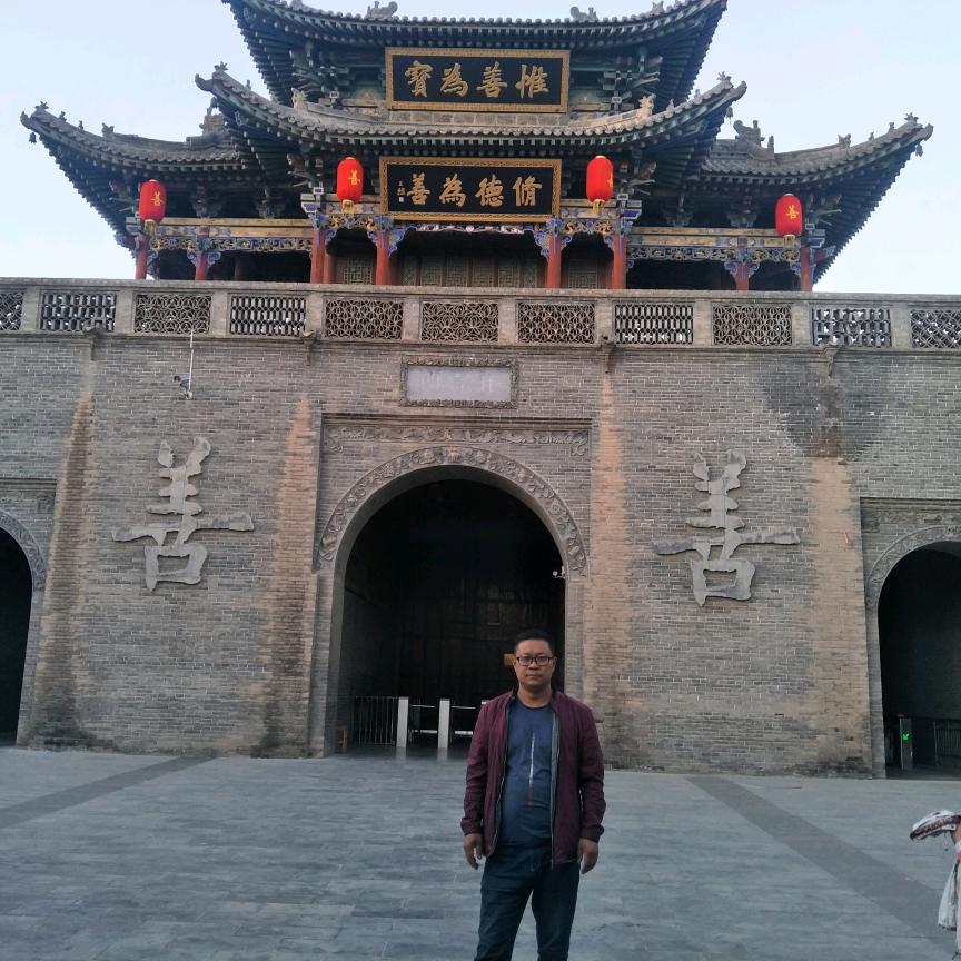 石来运转      阳光