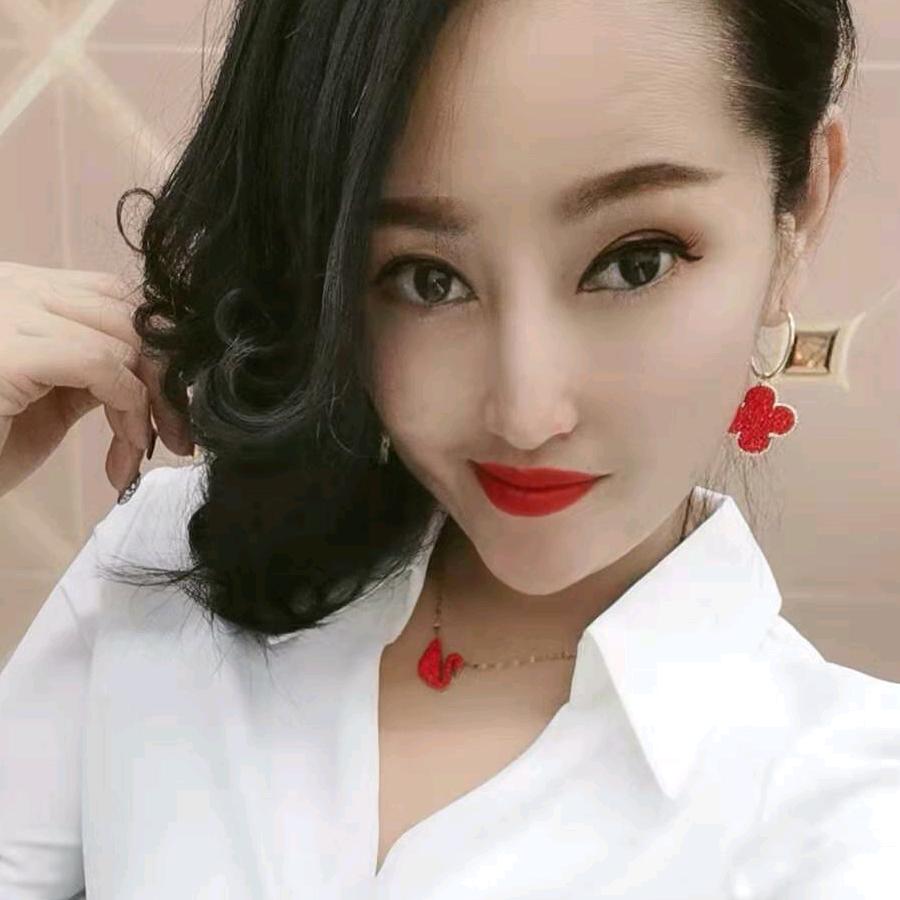 一伊佳人新百搭民族风服饰