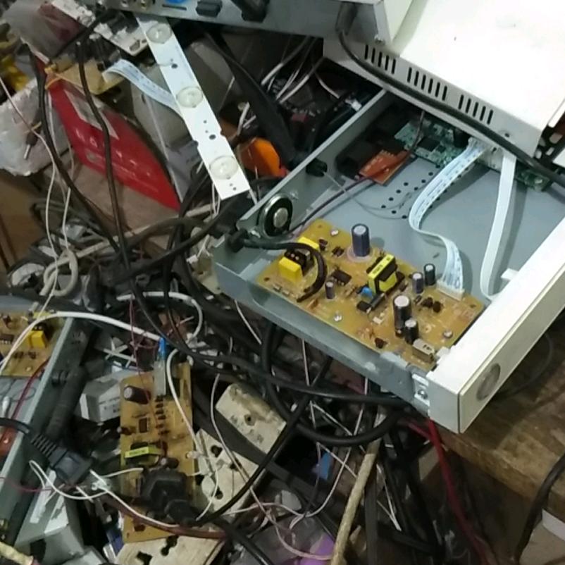 张佳坊宏达电器