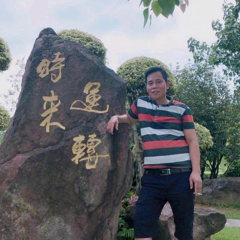 佛山市益创鹏不锈钢餐台厂家