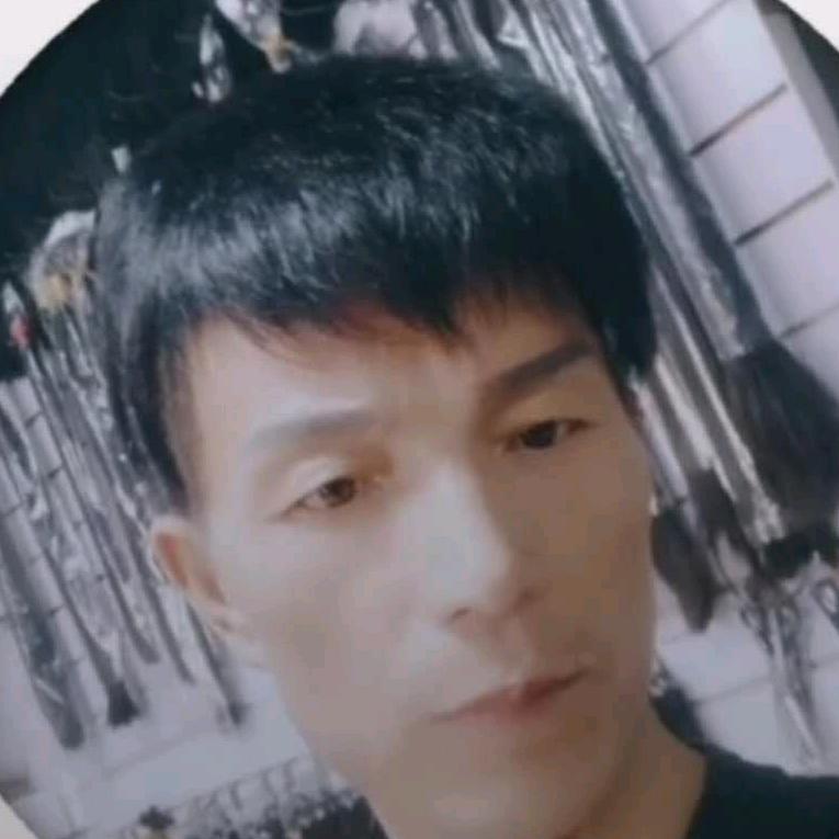 艺人陈勇