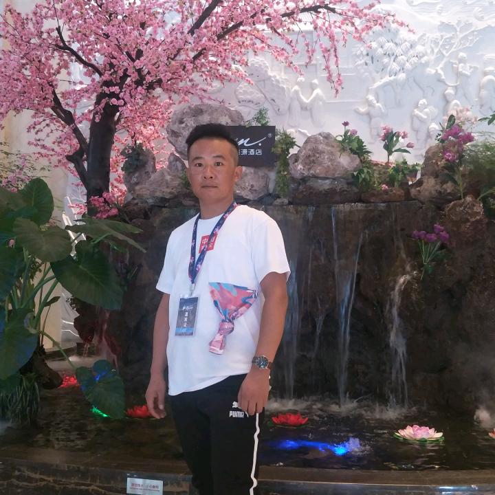 A1【靓丽美妆】