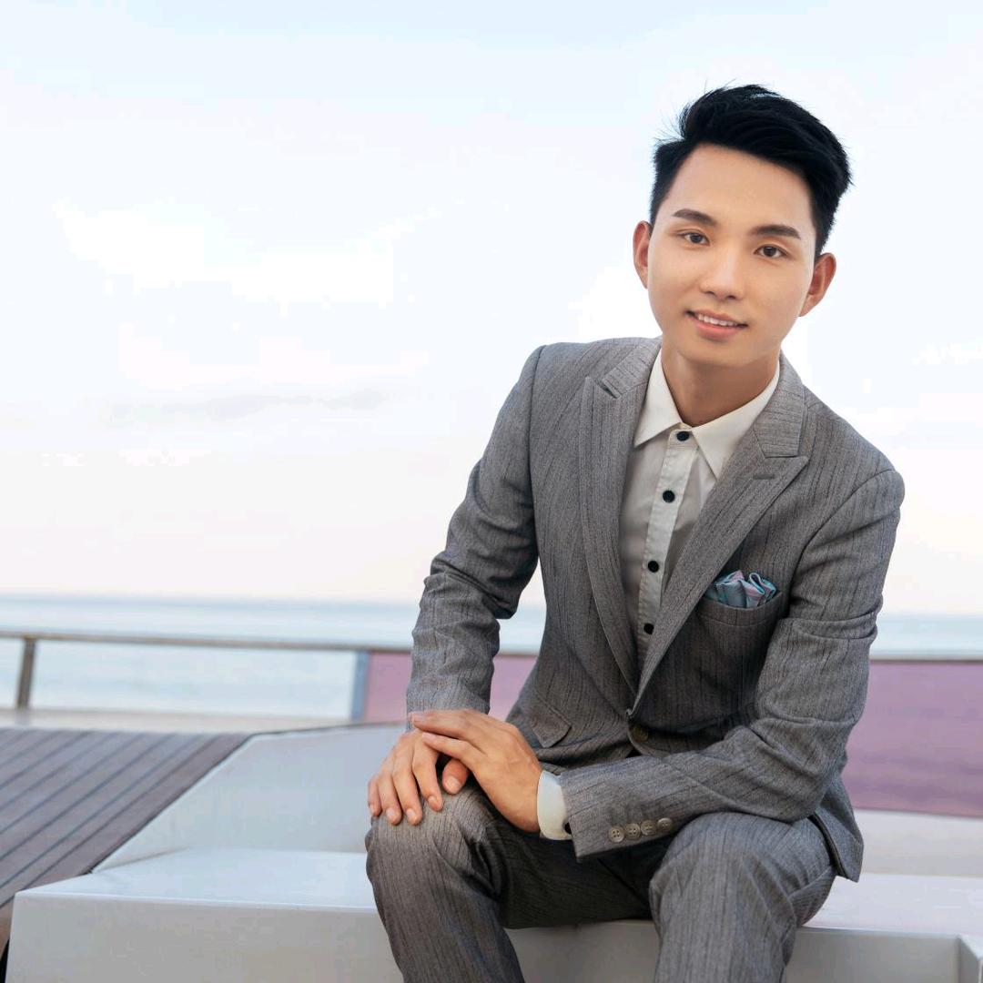 小石头房产