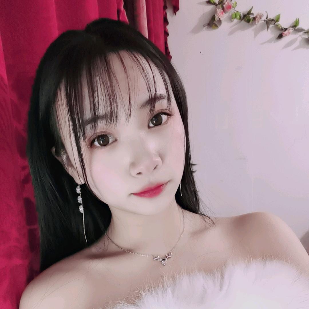 夏依依