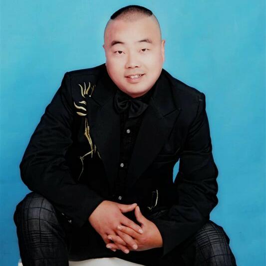 闫利大舞台.婚车队