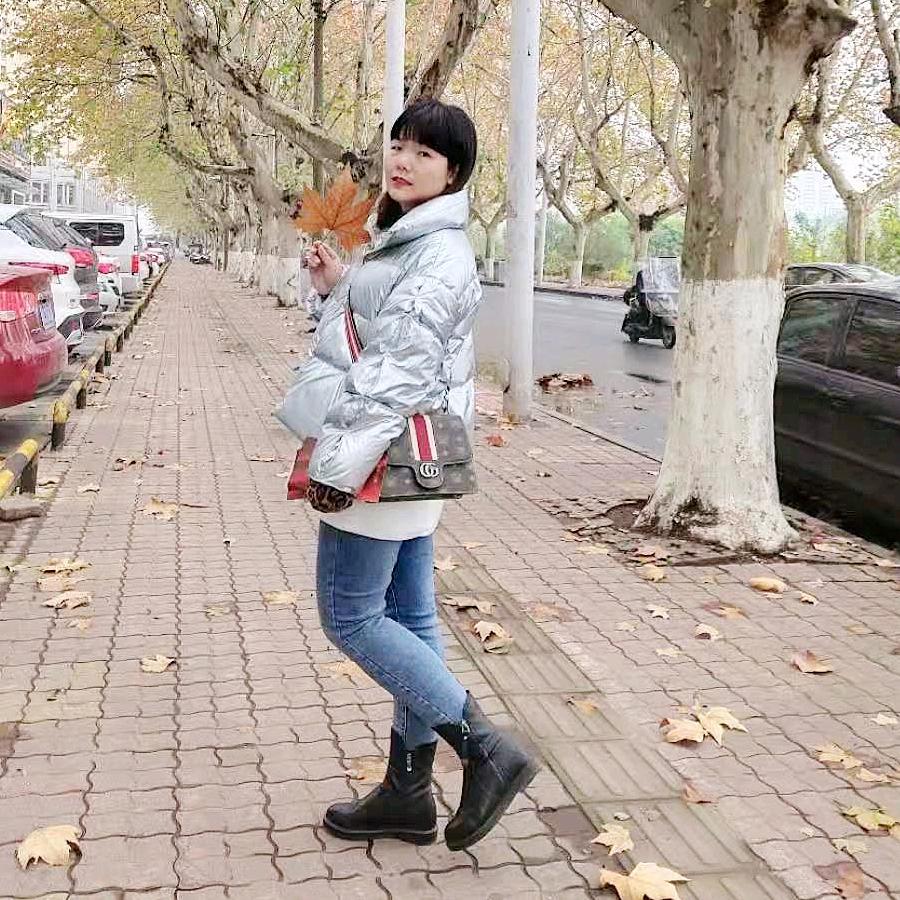 阳光明媚的媚姐
