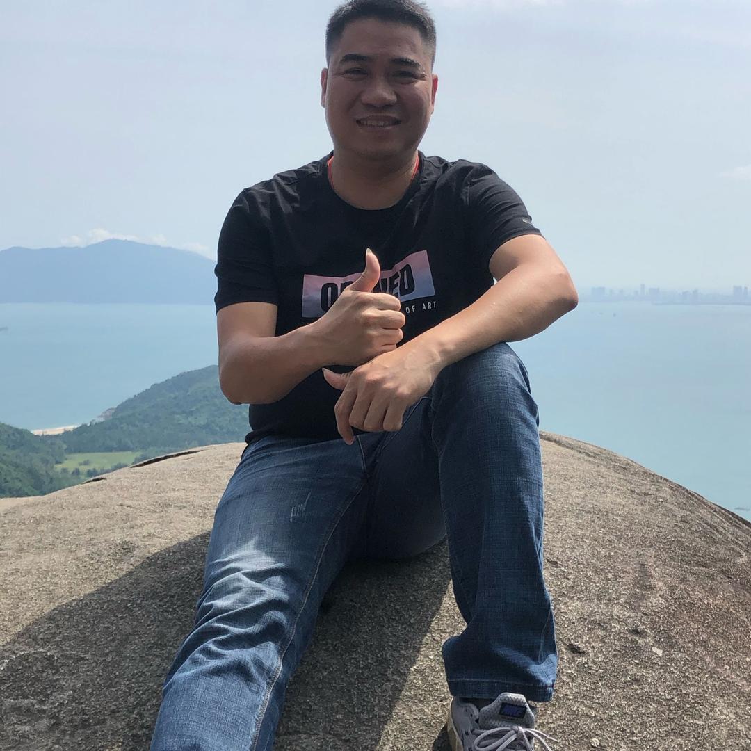 小廖，廖超贤。  辉祥废铁场