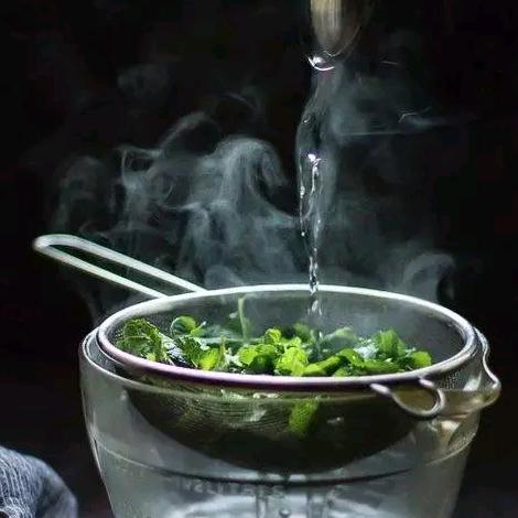 雨青尔
