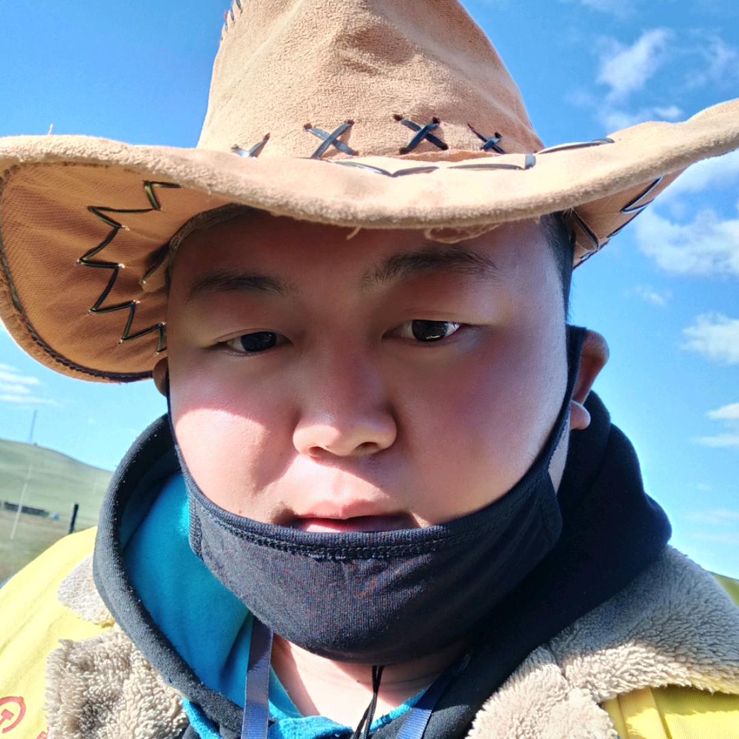 奥特曼不吃鱼