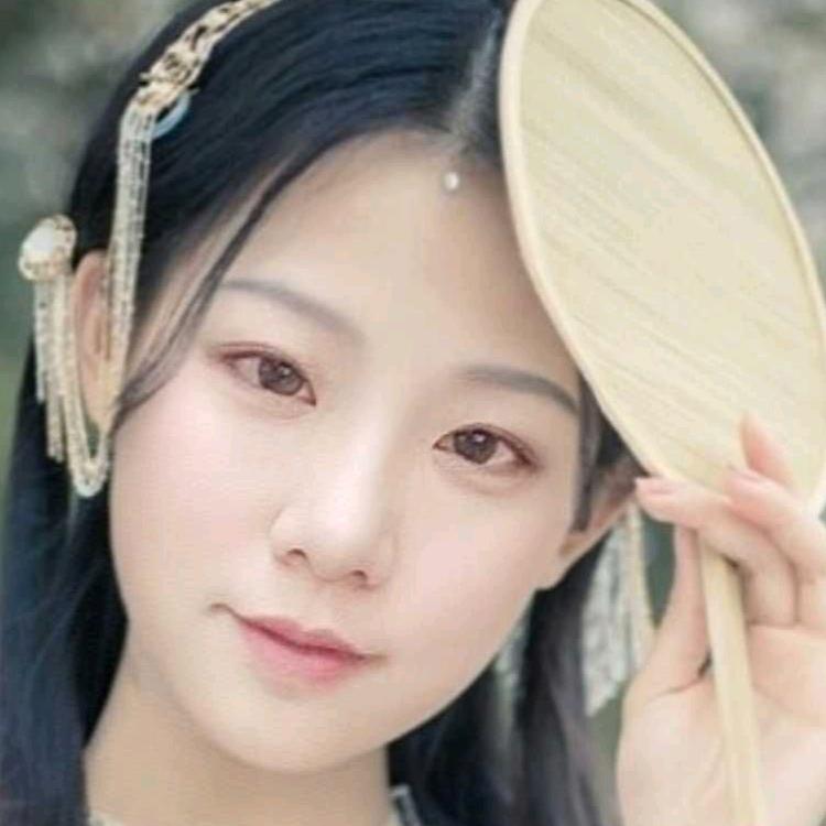 玩水泥的小泥巴