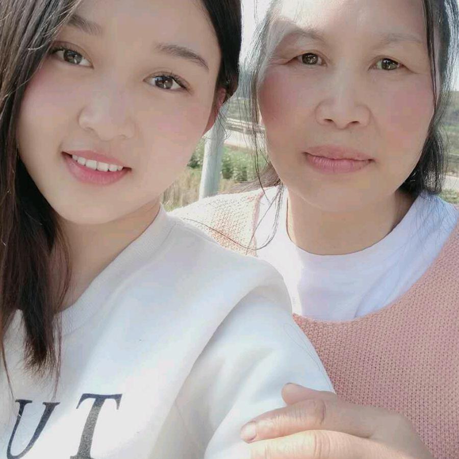 平凡人生胡姐姐