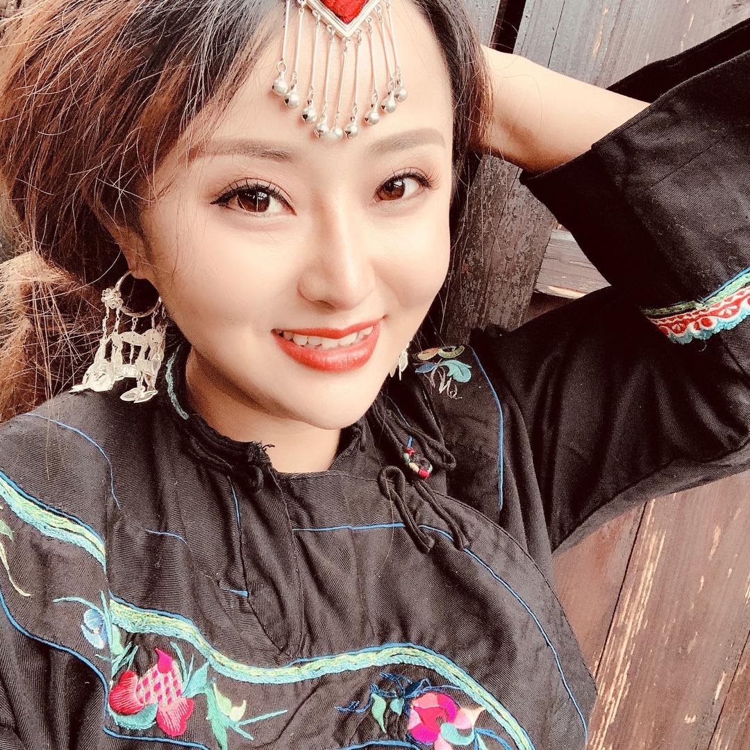 湘西辣妹子