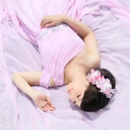 佛系女子😍*有钱*