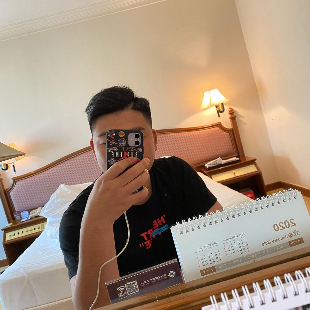 yWD