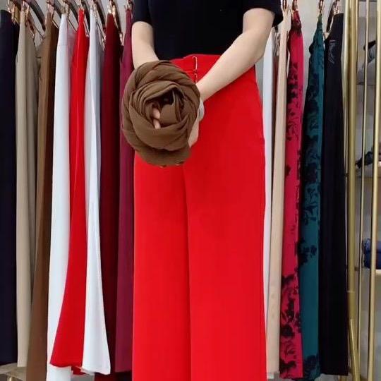 泾河新城香佑亚衣服装店