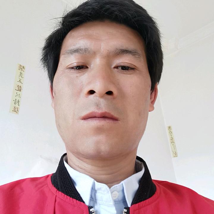 支胜养殖场，出售法系高产母猪，小猪，