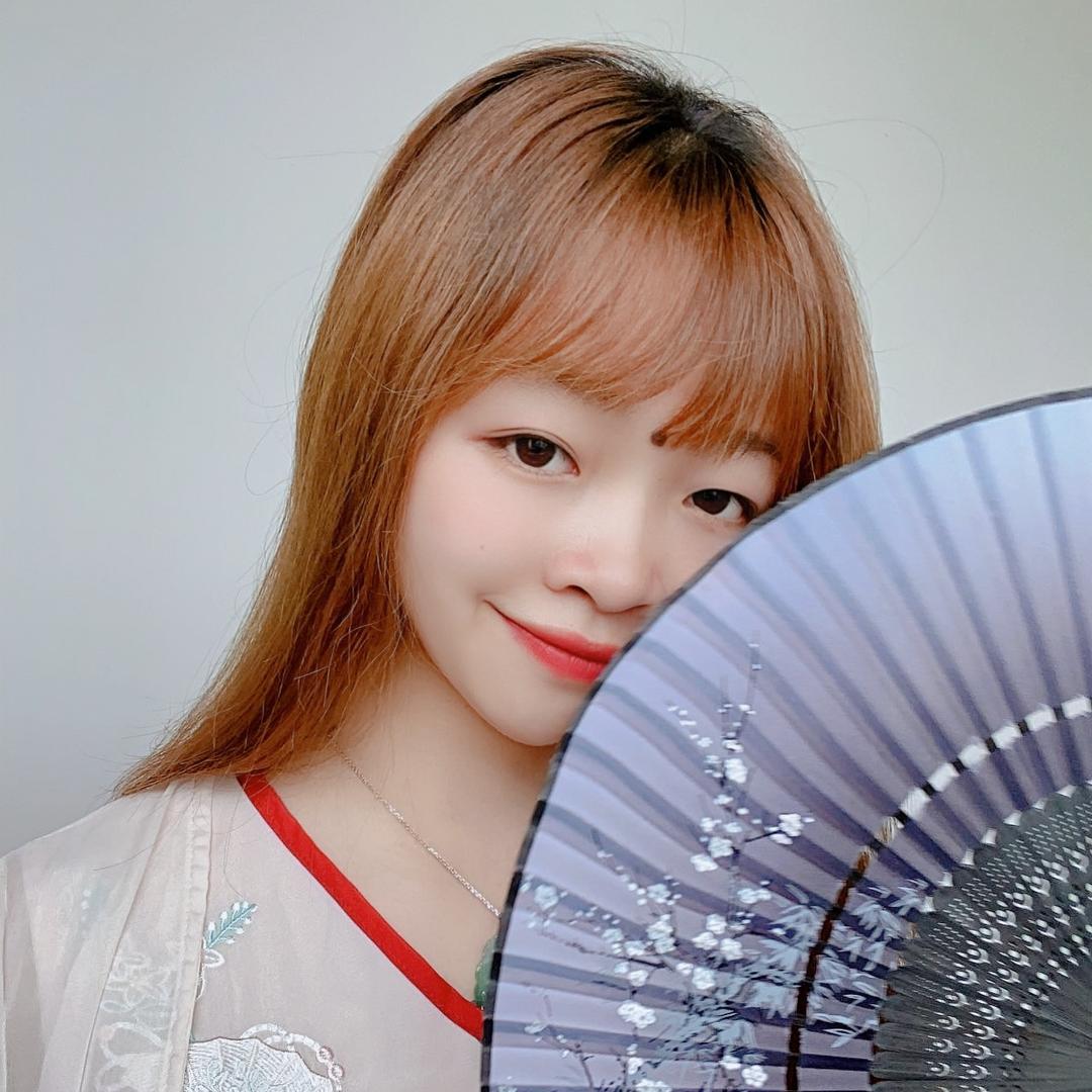 一只桃子