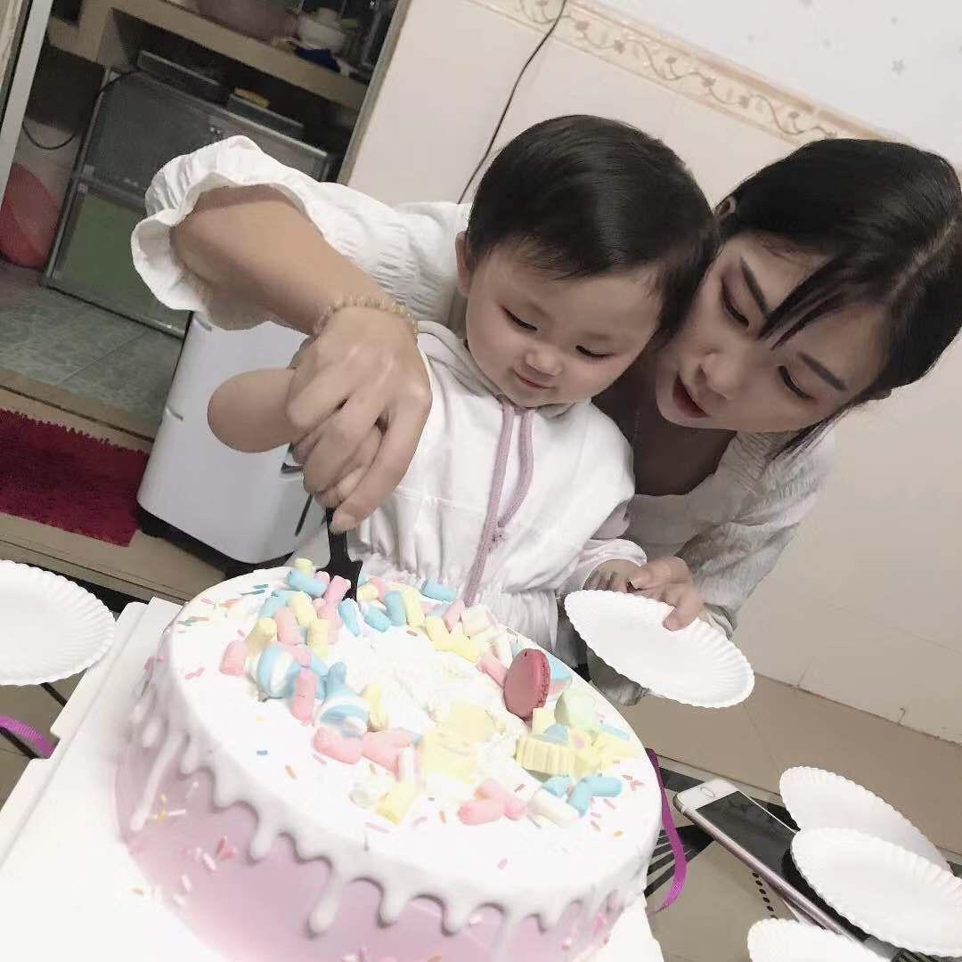 小小娜