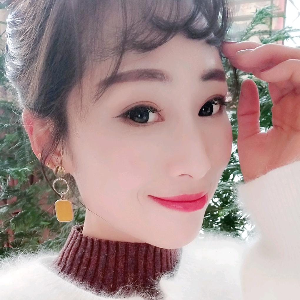 鸿福顺爱尚麻辣烫CC厨娘