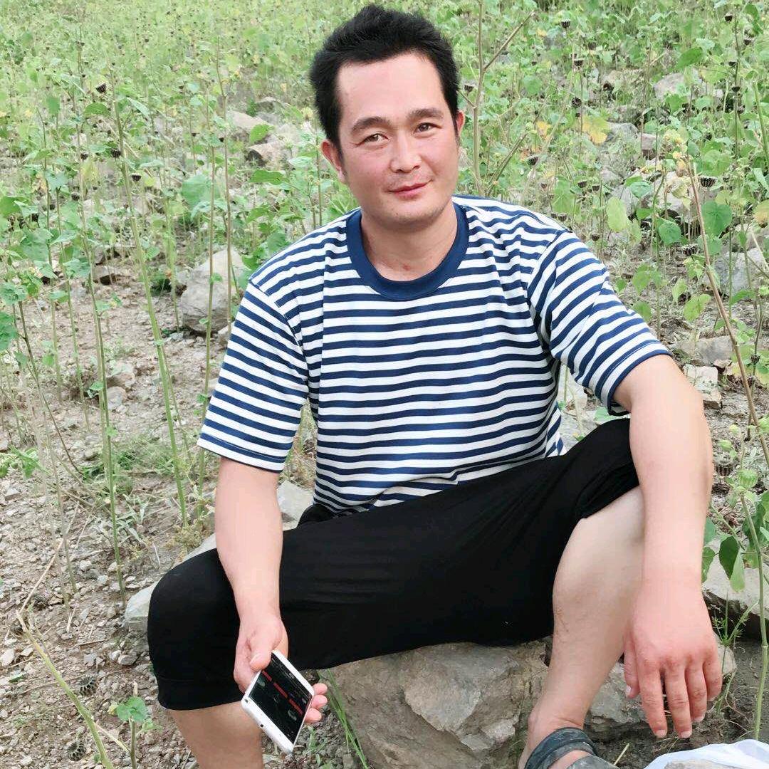 涛涛高价上门回收费铜，铁老物件等