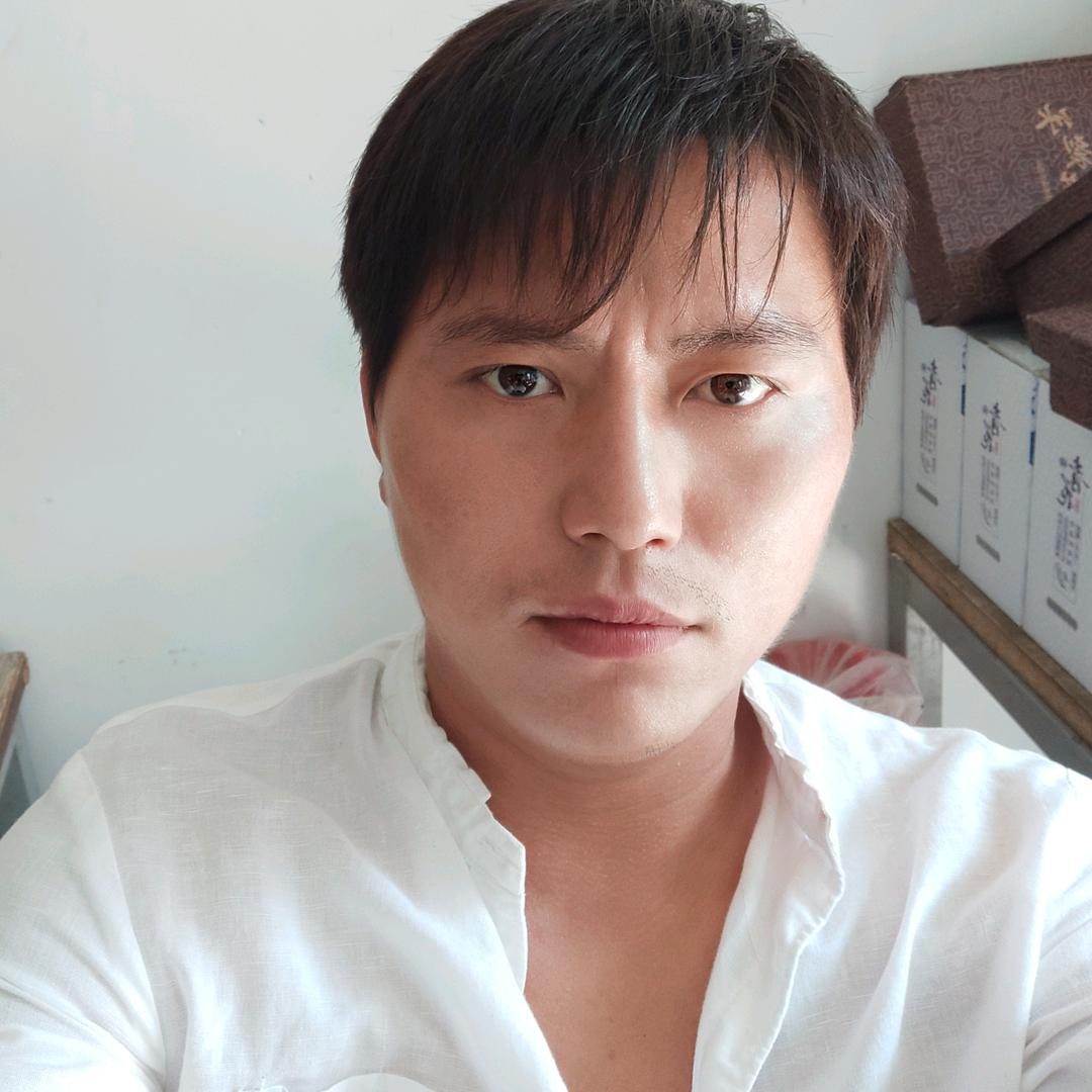 我没有孤独和酒@我有辣条和你