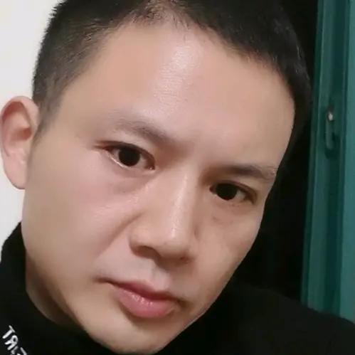 彭亮