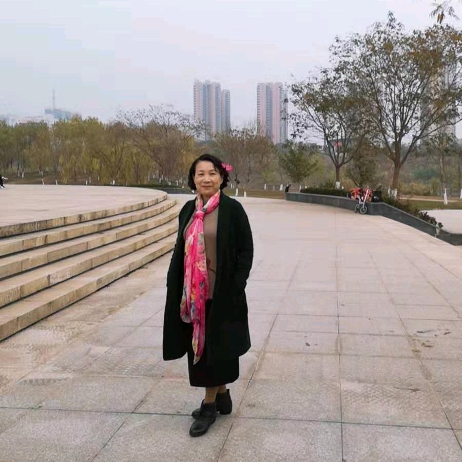 七彩云🌺