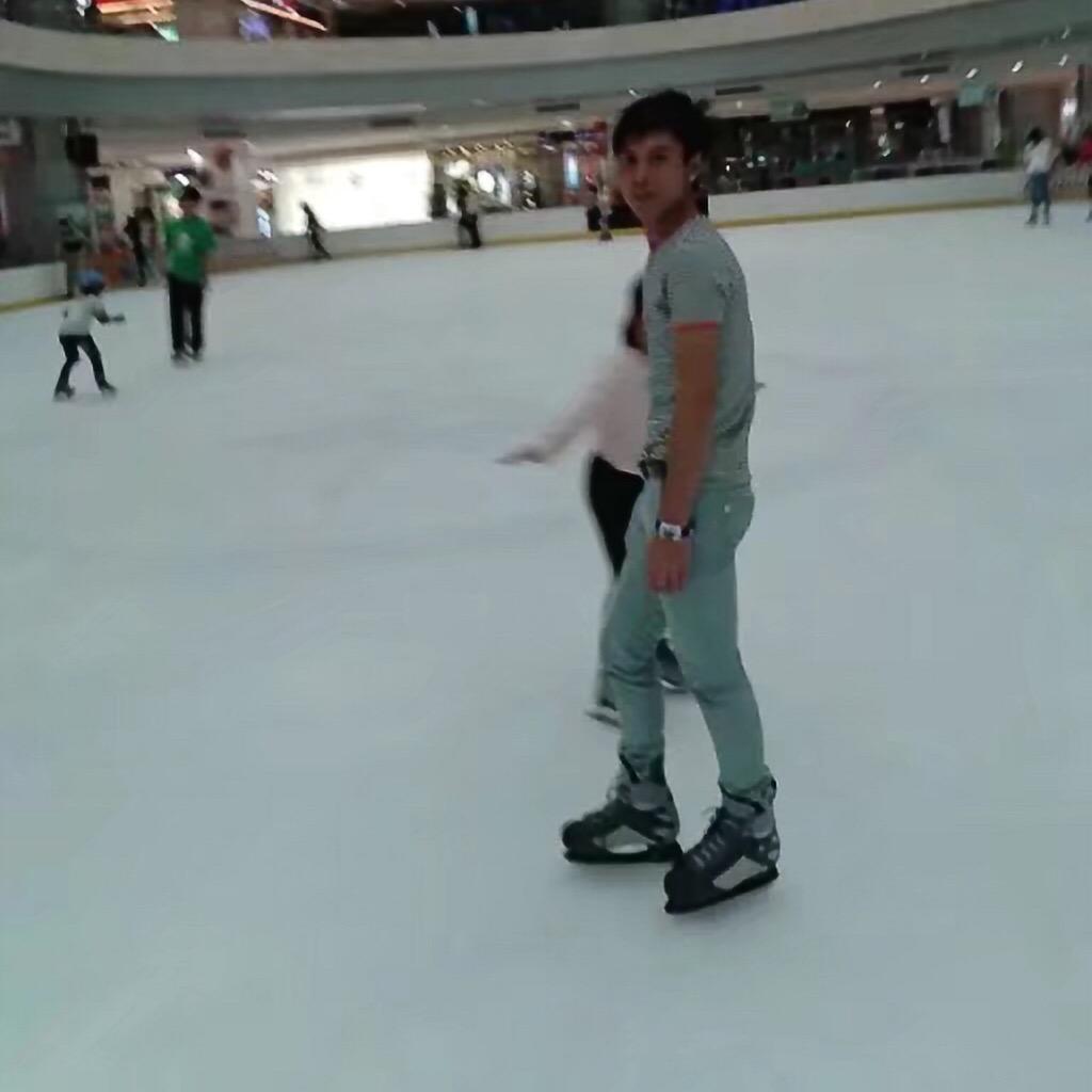 ～八@路&（军哥）